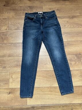Lucky Brand Dark Wash Skinny Jeans